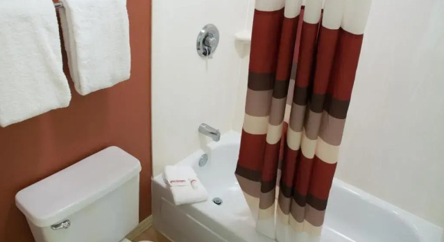 Четырёхместный номер Standard Red Roof Inn Mystic - New London