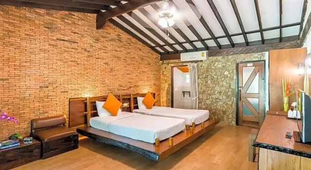 Номер Superior Home Phutoey River Kwai Hotspring & Nature Resort
