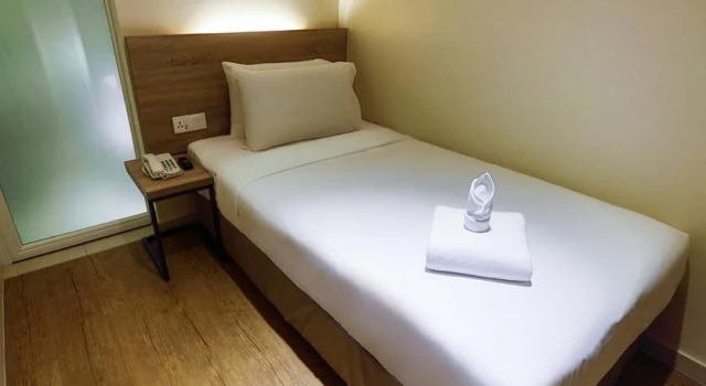 Rooms By Rocana, Rezervovat Hotel Hotely v Kuantan s parkováním, Parkování