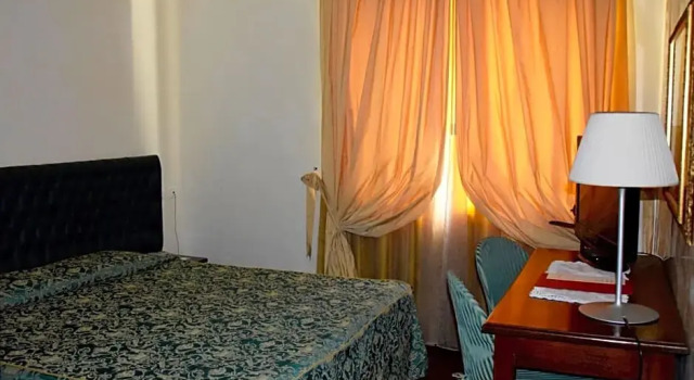 Номер Economy La Torre Hotel