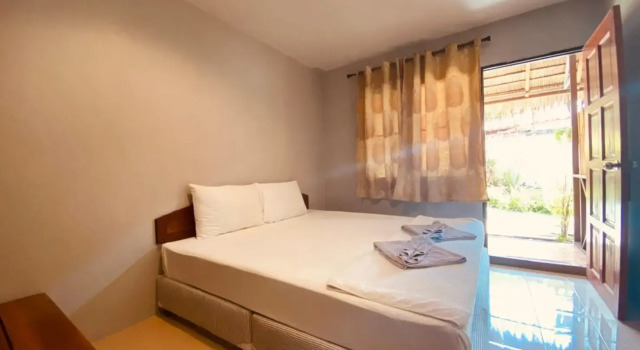 Номер Standard Baan Kasirin Resort Pattaya Beach