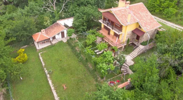 Коттедж с 4 комнатами Guest House Villa Teres