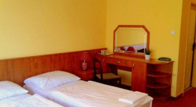 Sport Hotel, Rezervovat Hotel Tatabánya 