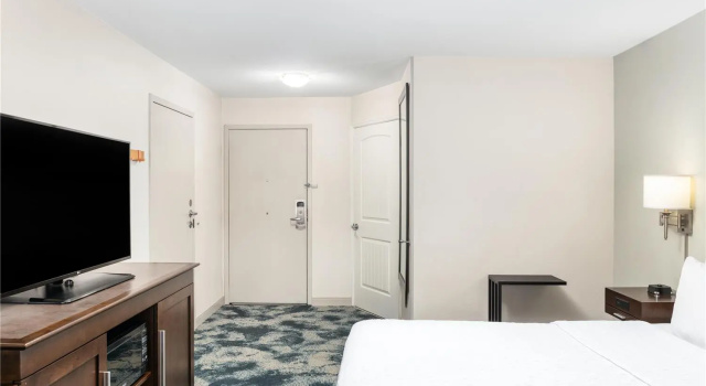 Номер Standard Hampton Inn Portland East