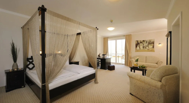 Balkonlu küçük süit Hotel Inspiration Garni
