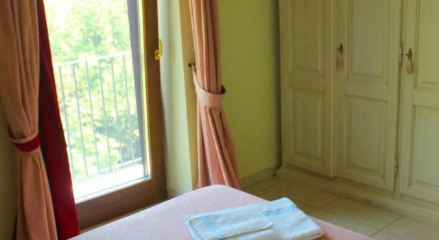 B&B Casale Valleverde, Book Bed and Breakfast Hotels in Pollino with Parking, Parking