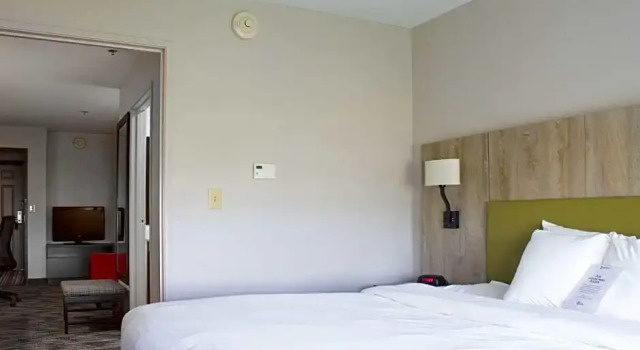 Двухместный номер Standard Country Inn & Suites by Radisson, Carlisle, PA