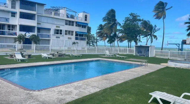 Costa Mar Beach Front Apartment Whith Pool