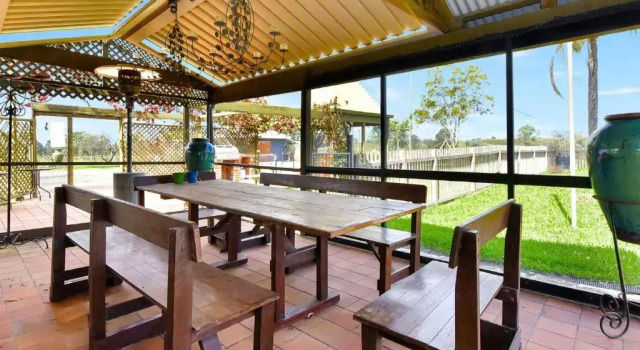 Blueberry Hill Vineyard Stay, Забронировать Отель Ротбери Hunter Valley