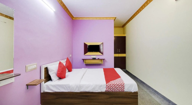 OYO 69986 Pnk Royals, Rezerwuj Hotel Bidadi Bangalore