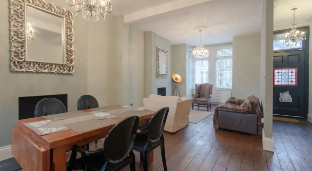 4 Bedroom Victorian House Near Notting Hill, Забронировать Дом для отпуска Виллы Большого Лондона, Вилла