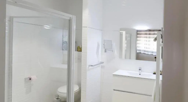 Basement Apartment Le Porta 5