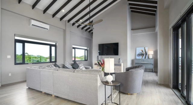 Коттедж NEW 3 Story 4-bed Waterfront Villa w Sunset Views