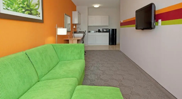 Люкс с 2 комнатами Holiday Inn Express Hotel & Suites Clute-Lake Jackson by IHG