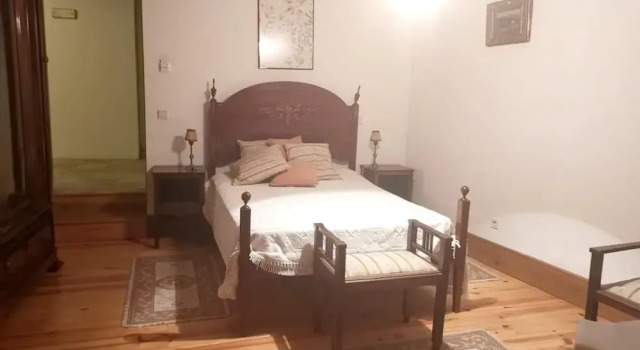 House With 3 Bedrooms in Valpedre, With Shared Pool, Terrace and Wifi Near the Beach, Rezerwuj Hotel Hotele w Paço de Sousa z parkingiem, Parking