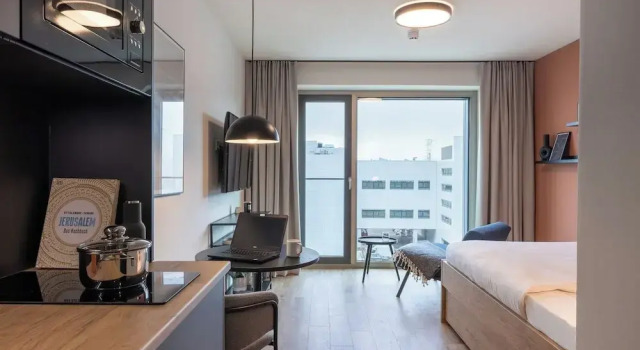 Номер Grand The Base Munich