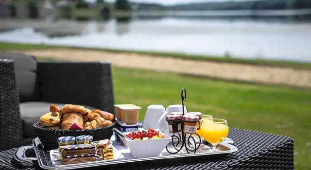 Номер Standard Цокольный этаж с красивым видом из окна Hôtel du Golf de lAilette, The Originals Relais