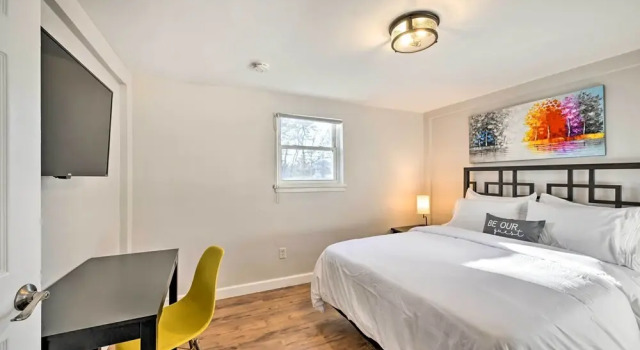 Bay Shore Vacation Rental ~ 7 Mi to the Beach, Book Feriehus Bay Shore Long Island