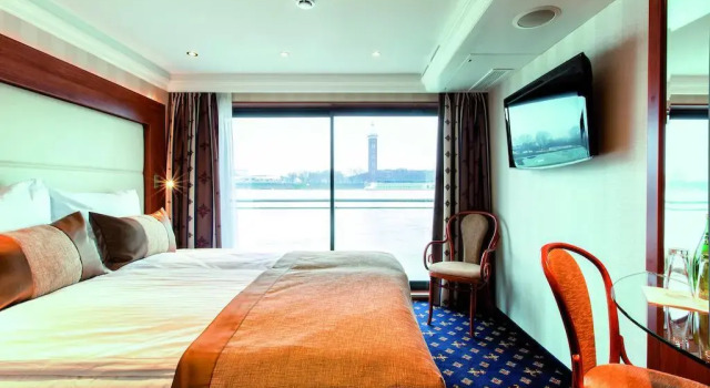 Crossgates Hotelship Nizzaufer - Frankfurt