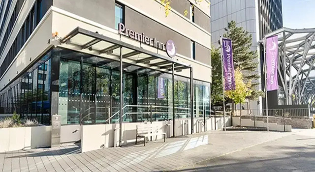 Premier Inn Frankfurt Westend, Забронировать Отель Вестенд Франкфурт-на-Майне, рядом с Франкфуртский университет имени Иоганна Вольфганга Гёте - Кампус в Бокенхайме