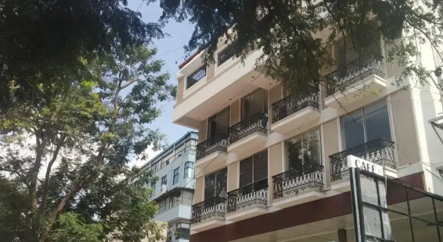 Omatra Hotel Infantry Road, Rezervovat Hotel Hotely v Bangalore s parkováním, Parkování