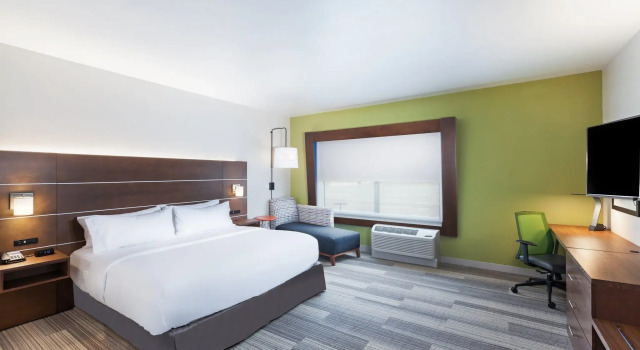 Двухместный номер Standard Holiday Inn Express and Suites Chanute by IHG
