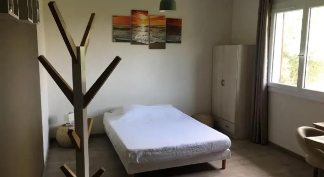 MON FARE, Book Hotel Hotels in Vermillion Coast with Parking, Parking