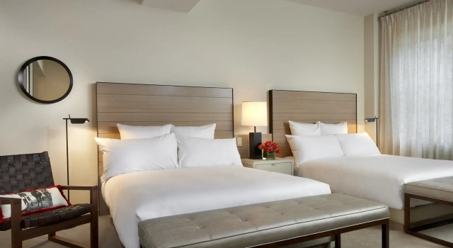 Двухместный номер Luxury 21c Museum Hotel Cincinnati