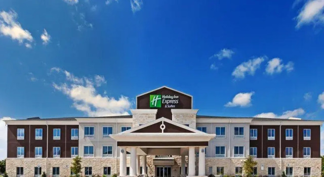 Четырёхместный номер Standard Holiday Inn Express & Suites Killeen - Fort Hood Area by IHG