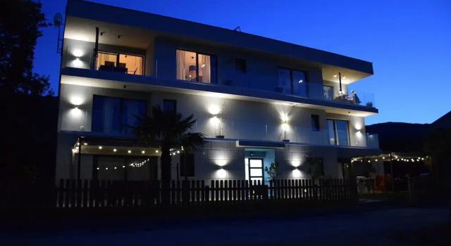 3 Bed Flat - Sleeps 6 - Garden - Parking - Wifi, Reserva ahora Hotel Hoteles y alojamientos en Drenje, Hotel