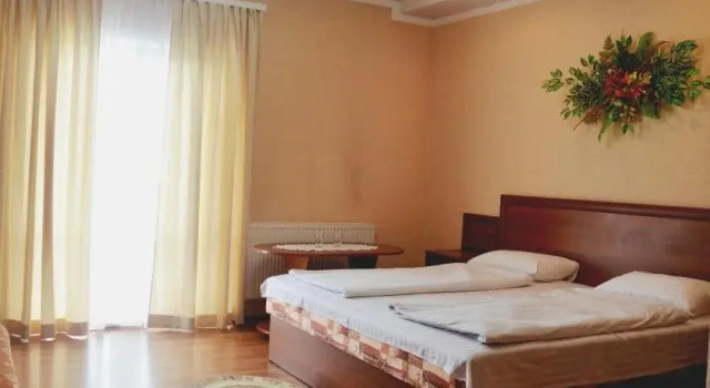 Kseniya, Book Hotel Hotels in Khmelnitskiy with Breakfast, Breakfasts