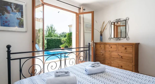 Superb Villa in Olonzac With Swimming Pool, Close to Lake, Réserver Villa Olonzac Canal du Midi