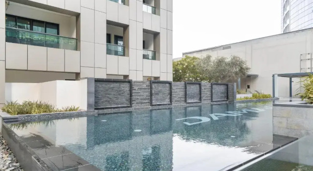 HiGuests - Cozy Studio With Balcony in Business Bay