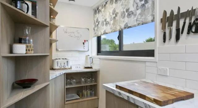 Апартаменты The Snug Premium 1BR Self Contained Apartment FREE Netflix