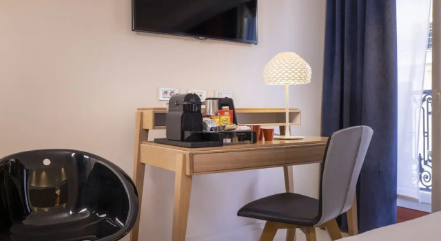 Номер Executive Hotel Elysees 8
