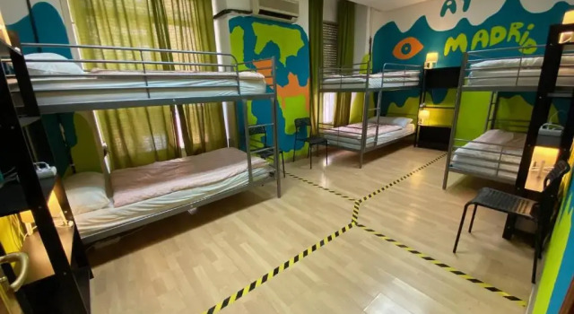 Bed in Dorm (no children) Bed Madrid Rooms