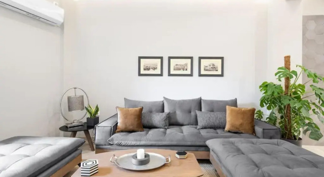 Апартаменты Deluxe 3-BDRM Urban-industrial Apt at Acropolis