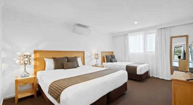 Апартаменты New Crossing Place Motel