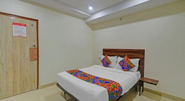 Номер Deluxe Fabhotel Blue Diamond