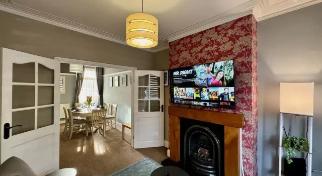 Коттедж Freeston House - Charm Townhouse