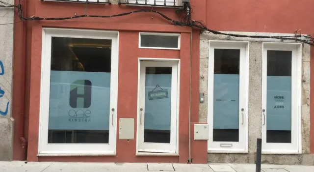 Onefam Ribeira, Забронировать Хостел Хостелы Порту, рядом с Дом-музей Абилиу-Мануэла ди Герра-Жункейру, Хостел