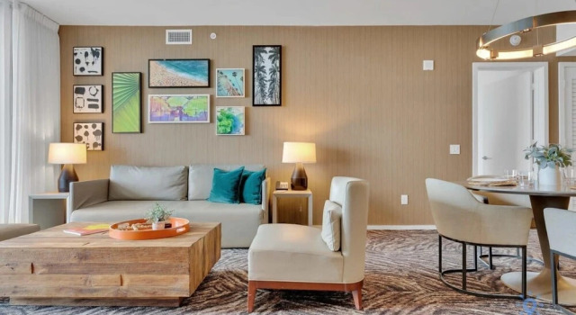 Oceanfront Luxury Condo 1BR Balcony, Hollywood
