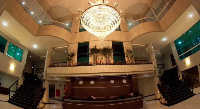 Premier Parc Hotel, Забронировать Отель Жуис-ди-Фора Минас-Жерайс