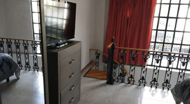 Семейный люкс с балконом Suites Sevilla
