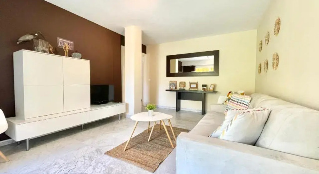 Les Glycines, Book Hotel Menton 