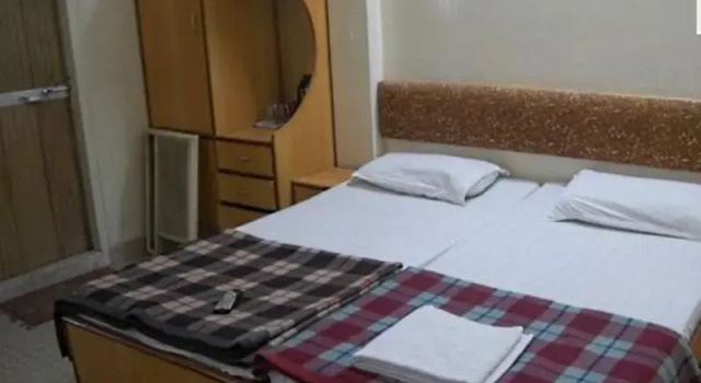 Hotel Raj