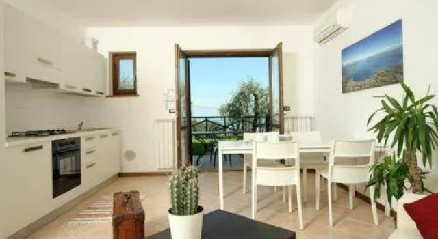 Residence I Vigneti Del Garda