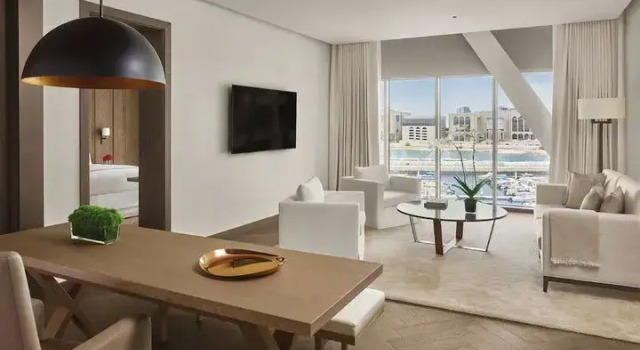 Двухместный люкс Superior Marina View The Abu Dhabi EDITION