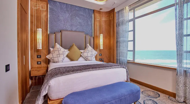 Полулюкс Standard Suncoast Hotel & Towers
