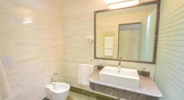 Номер Standard Garda Suite Hotel